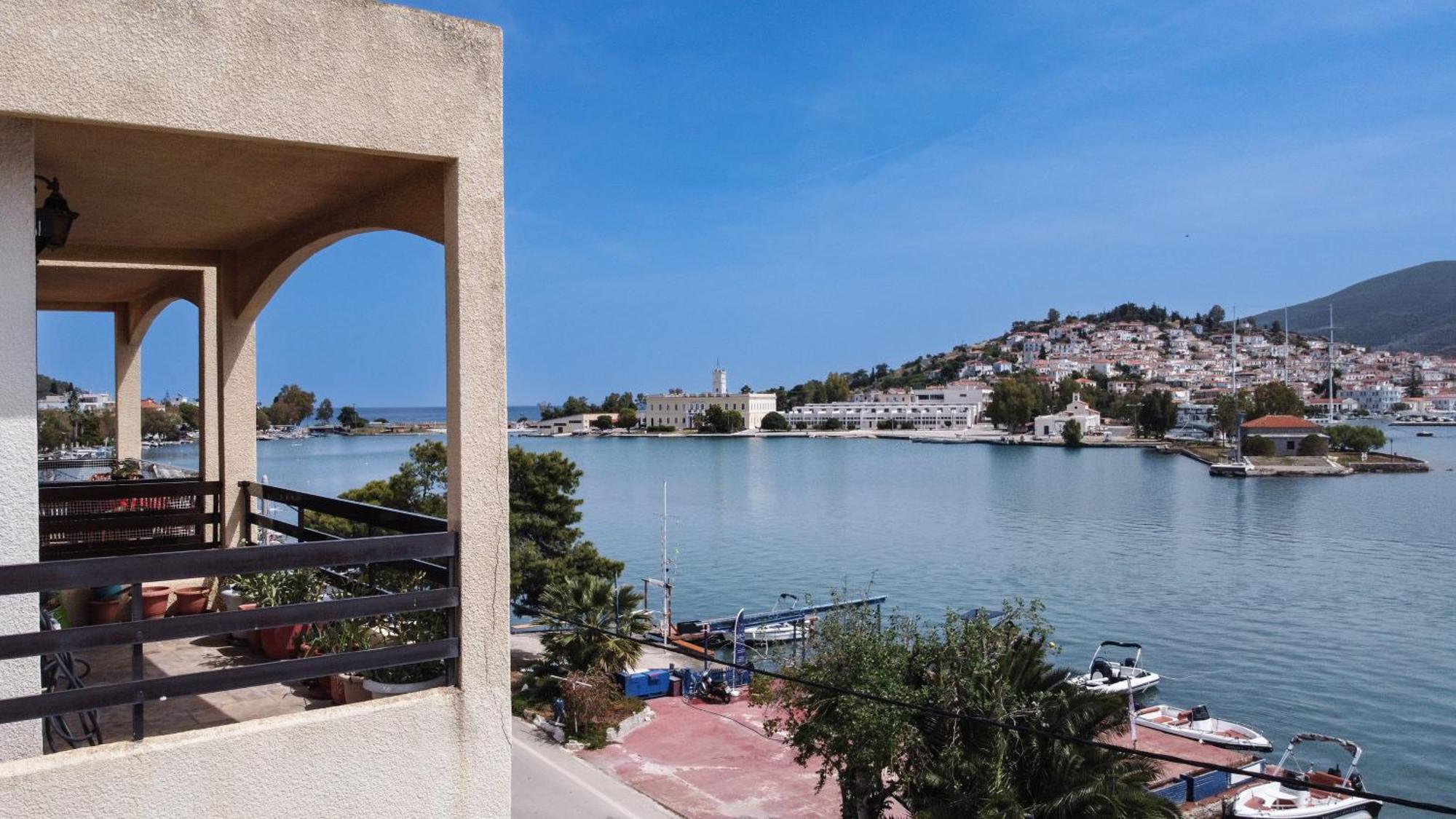 Villa Irene Poros Town Exterior photo